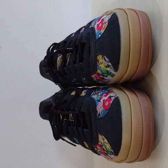 Adidas X Liberty Gazelle Floral With Black Trim Size 8 - Picture 4 of 12